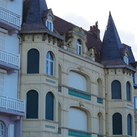 Terrasse Vue Avec Parking Prive A 62930 Appartement Wimereux